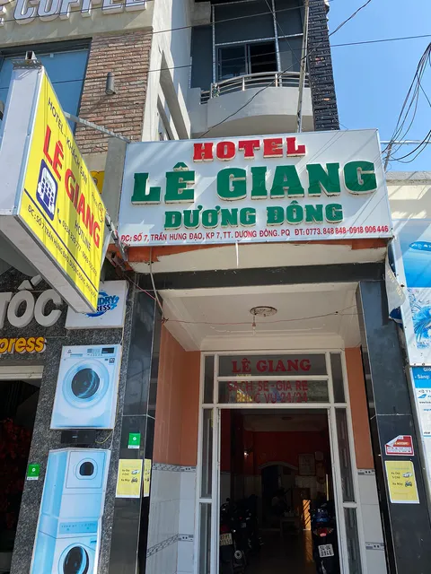 Nhà Nghỉ Lê Giang