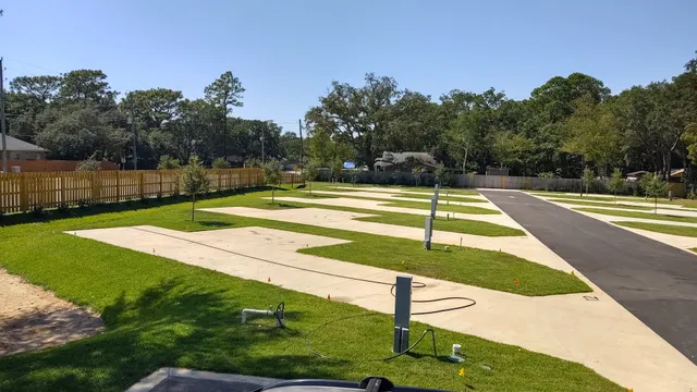 A COZY CORNER RV LODGE