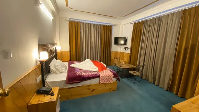 Shubhdev Manali - Hotel in Prini