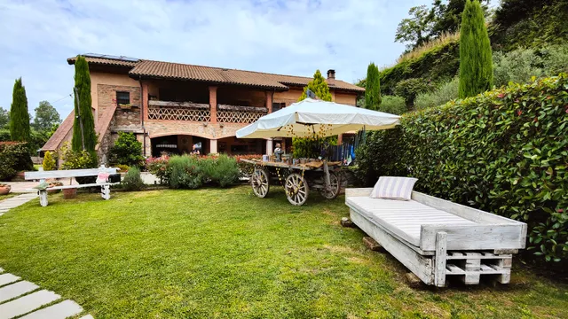 AGRITURISMO Fiori di Melo - Podere Borgo Malnido