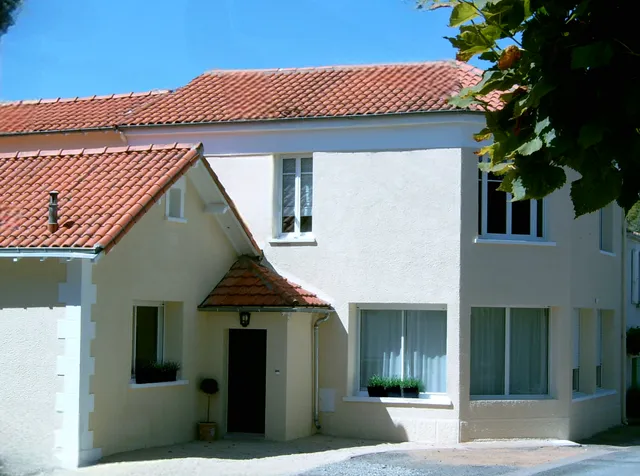 LA VILLA CAMILLE Bed & Breakfast (Direct Booking Without Commission)