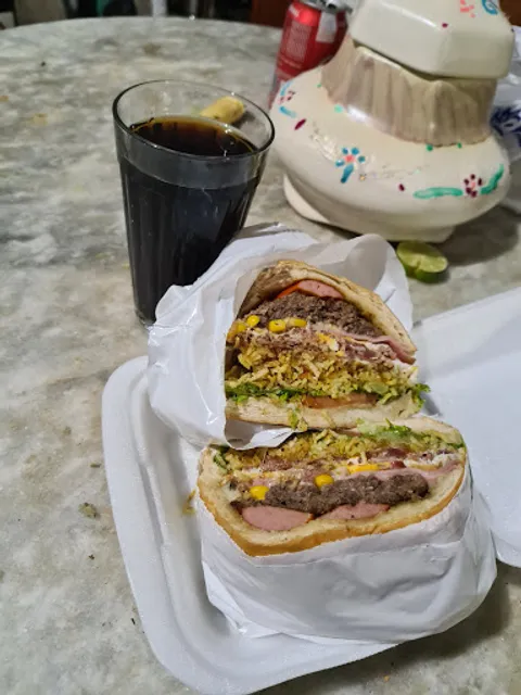 Juninho Lanches e Pizzaria