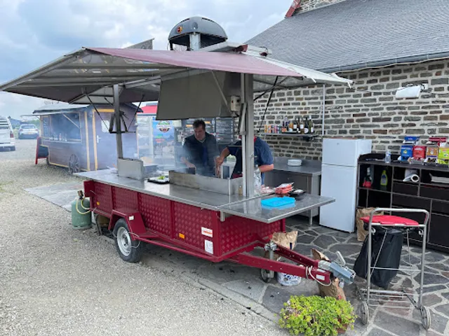 Le Marquis de la Guintre : Restaurant estival, grillade de viande d'agneau de prés salés au pied du Mont Saint-Michel