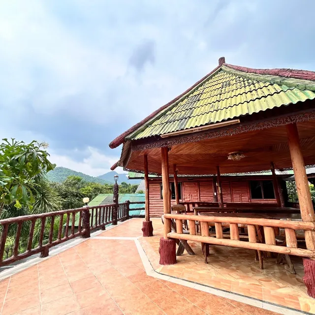 Sasi Country Resort