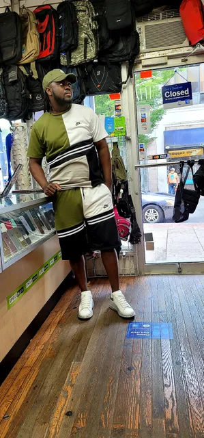 MAXWORLD TECH STORE LLC.