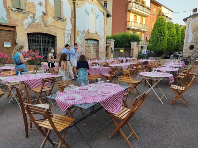 Trattoria Piazzetta a Persiceto