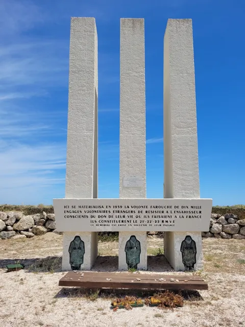 Le Mémorial des 3 Colonnes