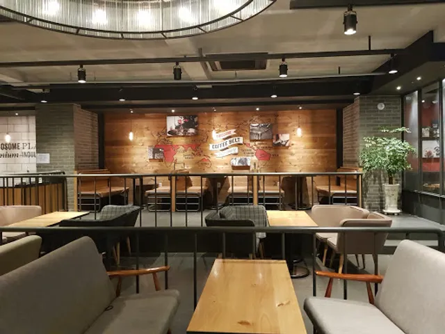 투썸플레이스 김해진영점