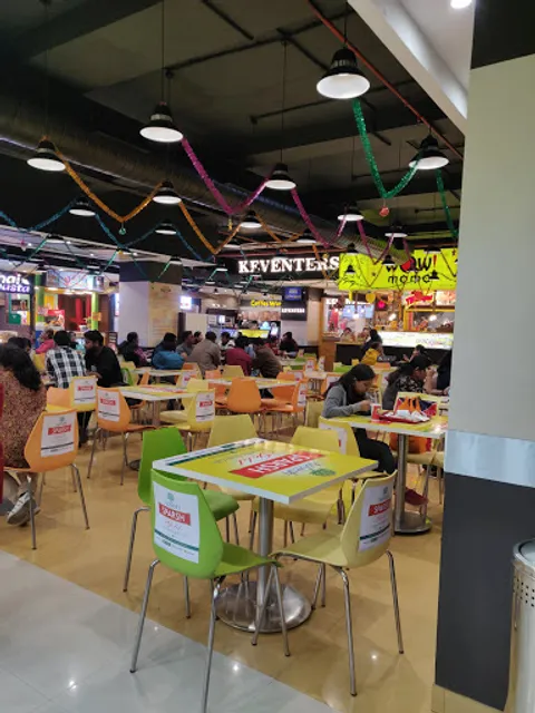 YUM STREET - The Food Court
