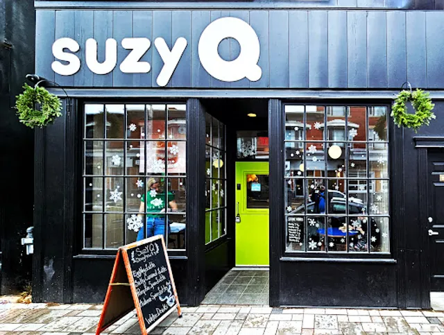 SuzyQ Doughnuts Hintonburg