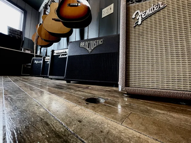 Expedition Guitar Shop