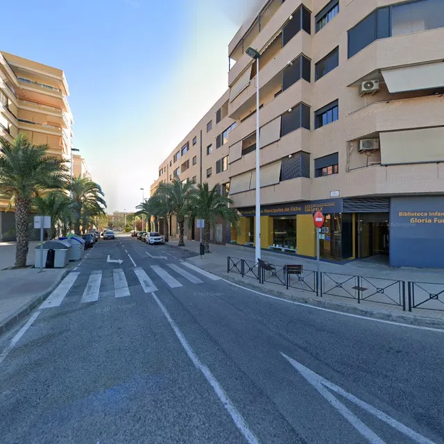 Biblioteca Gloria Fuertes