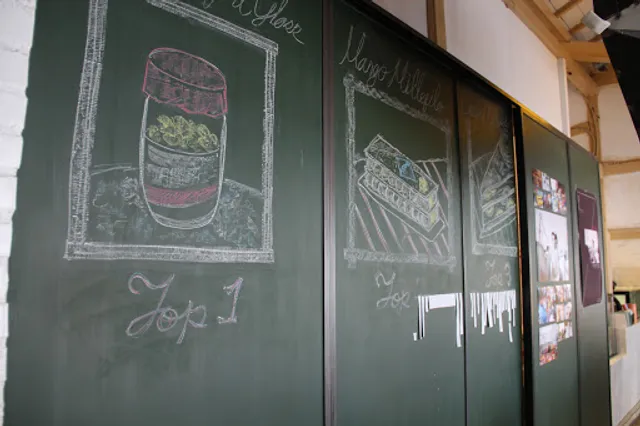 Fortune Pâtisserie.