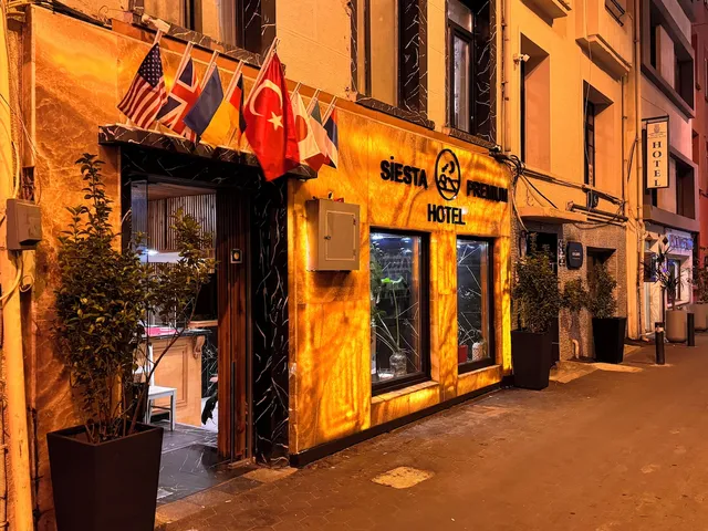 SİESTA PREMIUM HOTEL