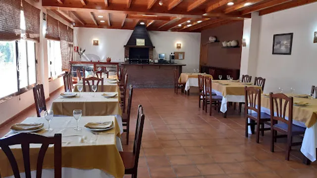 RESTAURANTE MESÓN SIERRA LUZ