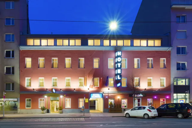 Garten- und Kunsthotel Gabriel, mit 80 Klimt Bildern der Künstlerin Shir Catz