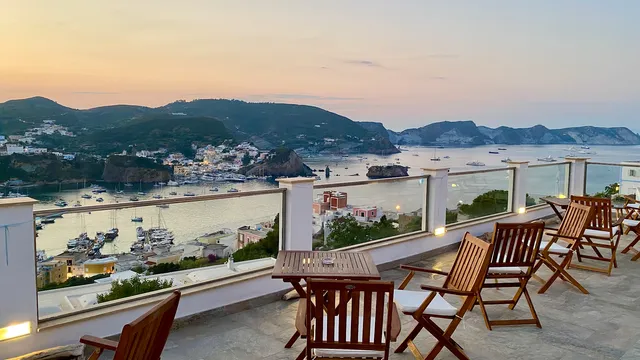 ・Domus Ɫ Ponza・