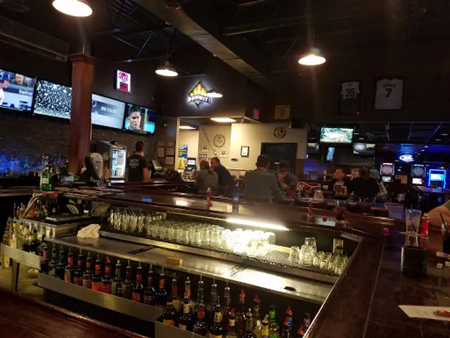 Rookies Sports Bar & Grill