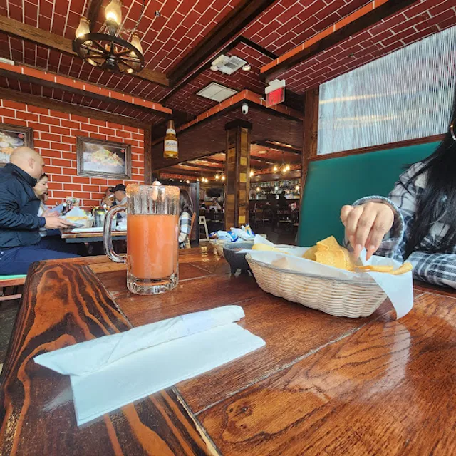 Lalo's Family Restaurant