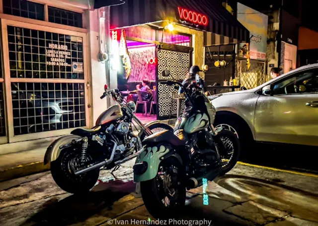 VOODOO BURGERS / UMO BURGERS