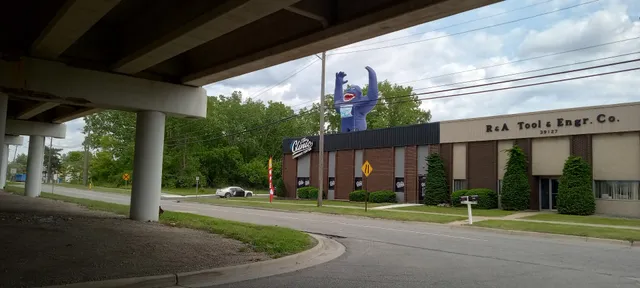 THE MICRO CLINIC CANNABIS CENTER - WESTLAND