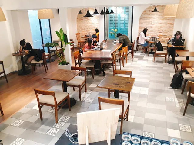 The Coffee House - Huỳnh Văn Bánh