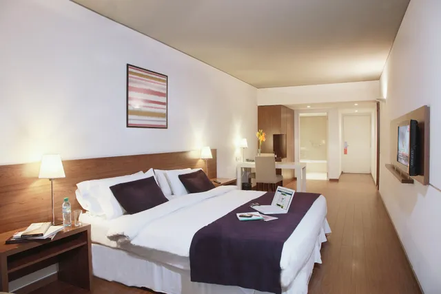 Dazzler by Wyndham Buenos Aires Maipú