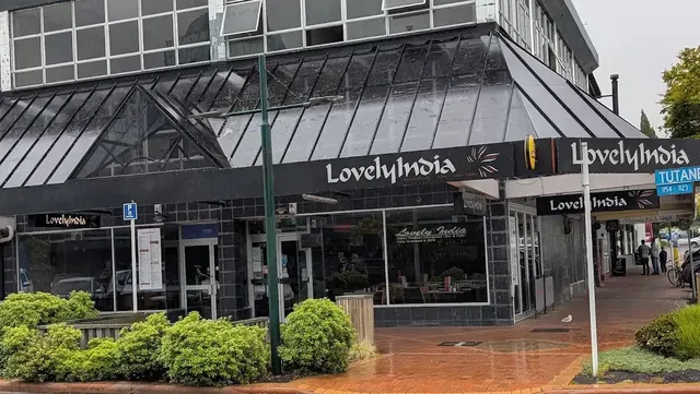 Lovely India Restaurant & Bar