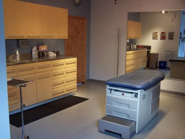 Jori Zan's Body Piercing