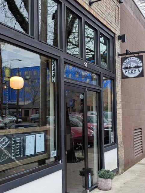 Backpacker Pizza 🍕