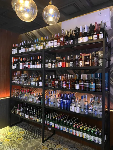 Bottles Station Coffee & Bar