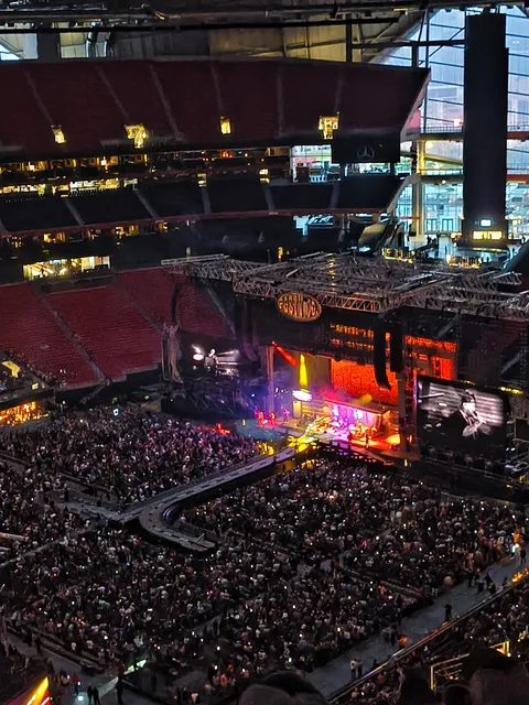 Farm Burger Mercedes-Benz Stadium