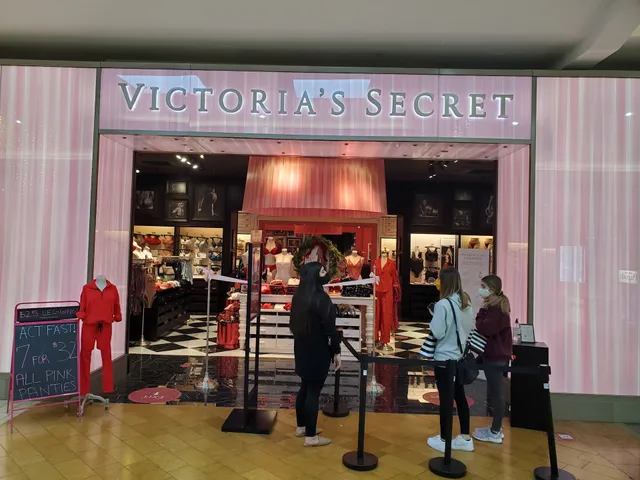 Victoria's Secret & PINK