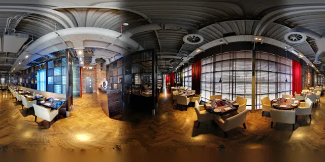 Dakota Edinburgh | Bar & Grill