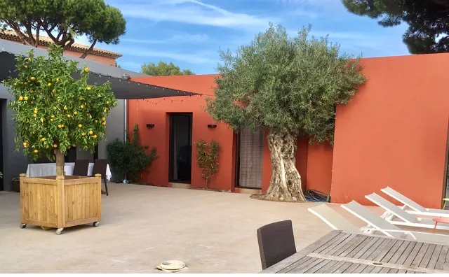 Chambre d'hôtes vue mer. Mer à 2 min à pied.