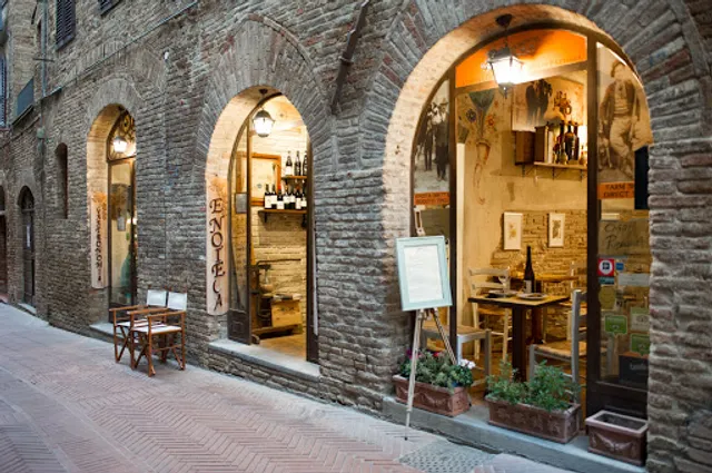La Vecchia Nicchia di Alessandro Pieragnoli Enoteca - Bruschetteria