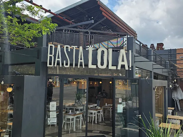 ¡Basta Lola!