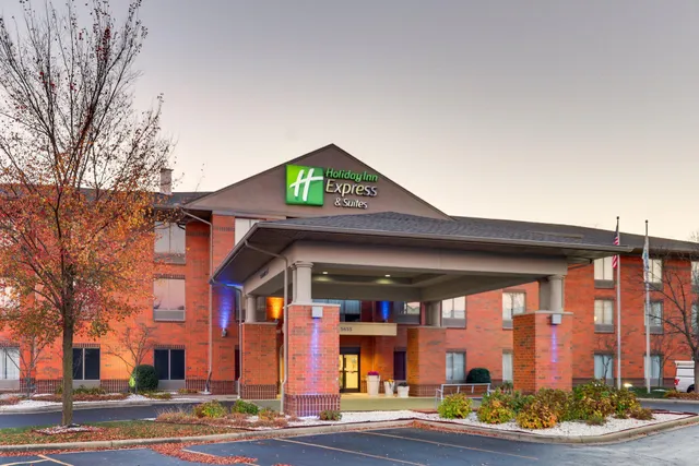 Holiday Inn Express & Suites Dayton-Centerville by IHG