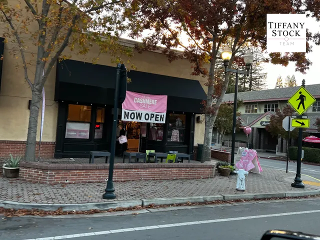 The Cashmere Sale of East Bay