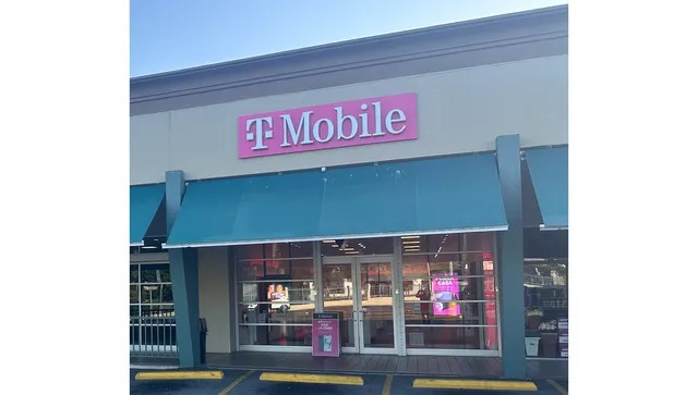T-Mobile Authorized Retailer