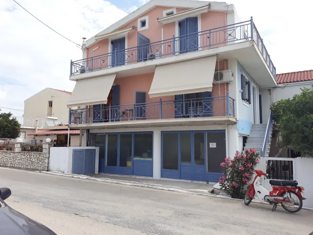 SUPERB STUDIOS IN LIXOURI