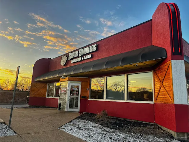 Papa’s Diner featuring Super Smokers BBQ