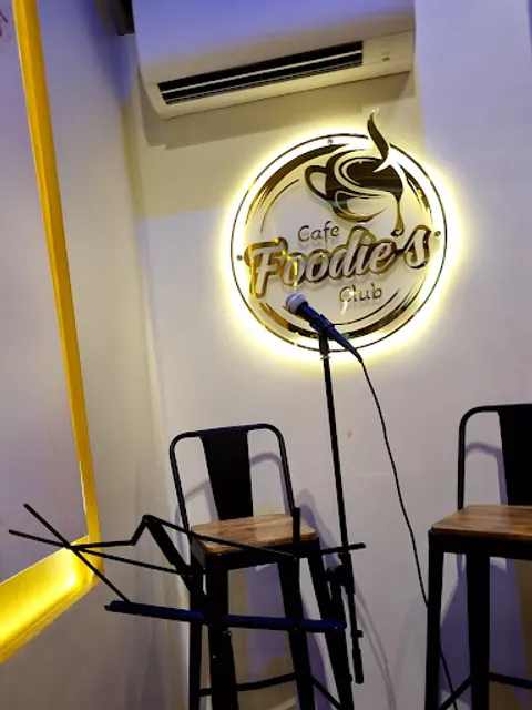 Cafe Foodies Club