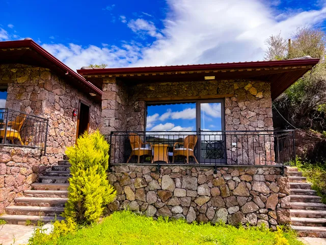 Assos Longevity Hotel (+12)