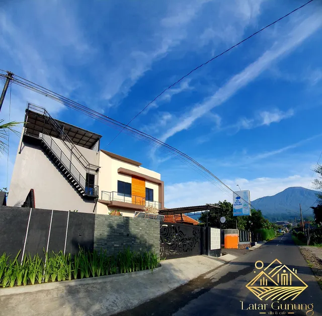 Villa Latar Gunung Baturraden