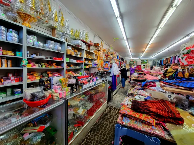 Serey Sophorn Gift Shop