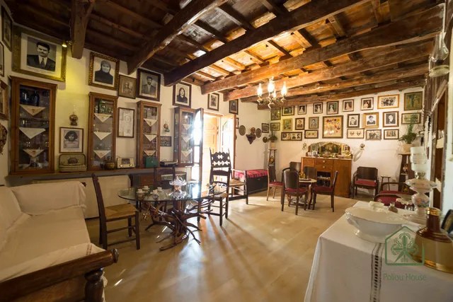 Poliou House / Το σπίτι του Πολιού