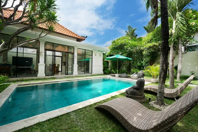 Villa Lara, By Five Elements