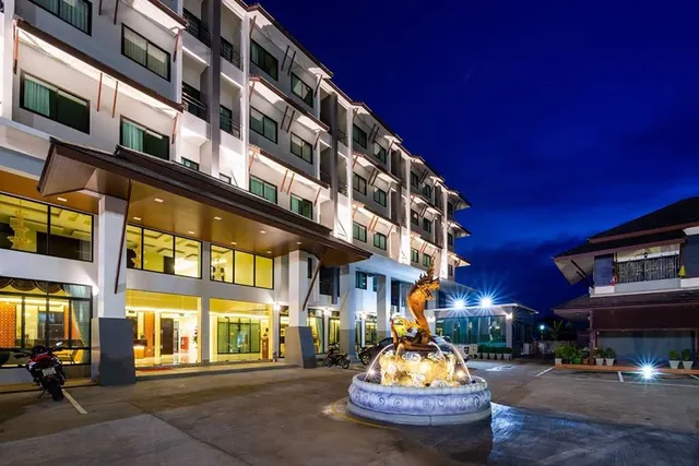 CAPITAL O900 Pura Nakhon Hotel