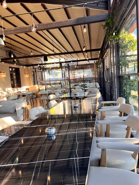 MIRAVAL all day experience